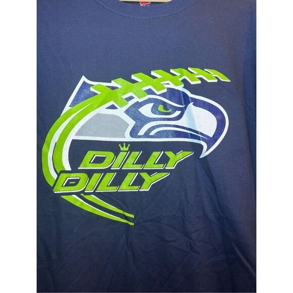 Seahawks Dilly Dilly T-shirt size Large - Picture 2 of 2
